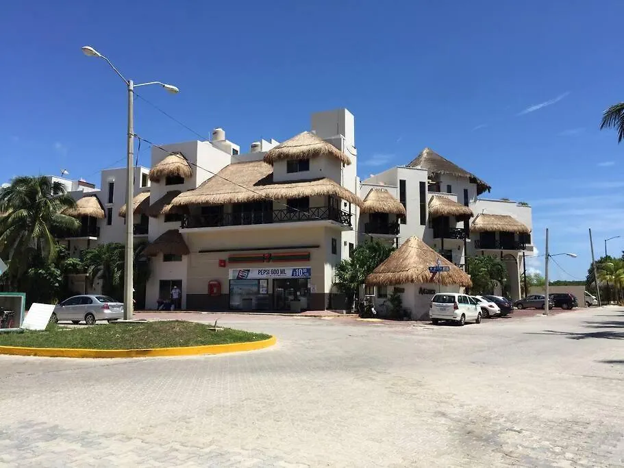 Huge Apartment, Steps To The Beach & Lifestyle Playa del Carmen Apartamento