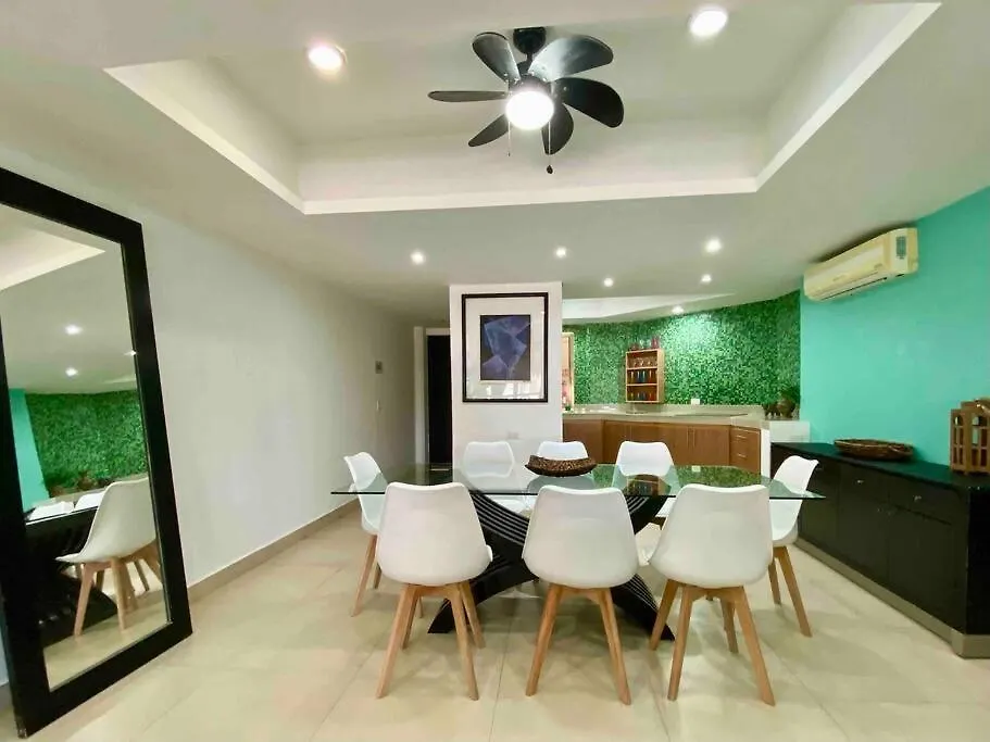 Huge Apartment, Steps To The Beach & Lifestyle Playa del Carmen